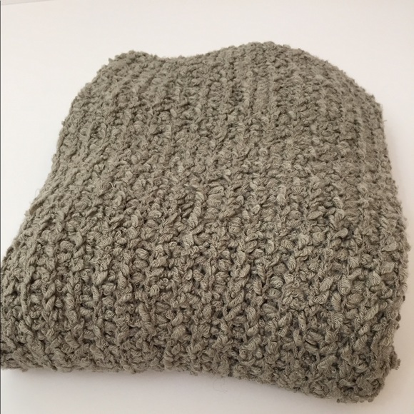 LUSH TEDDY SWEATER - Picture 3 of 4